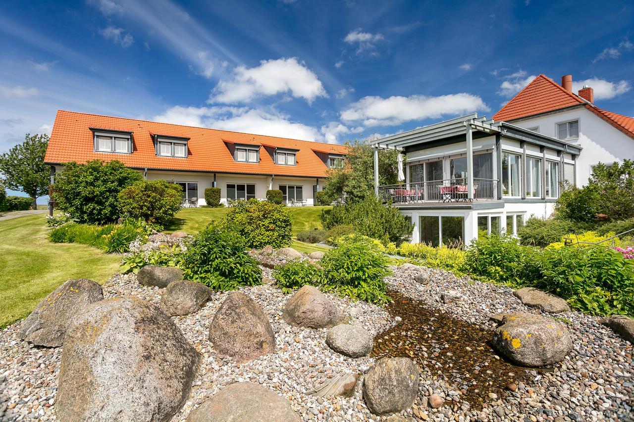H.W.S. Hotel Der Wilde Schwan Sagard Eksteriør billede